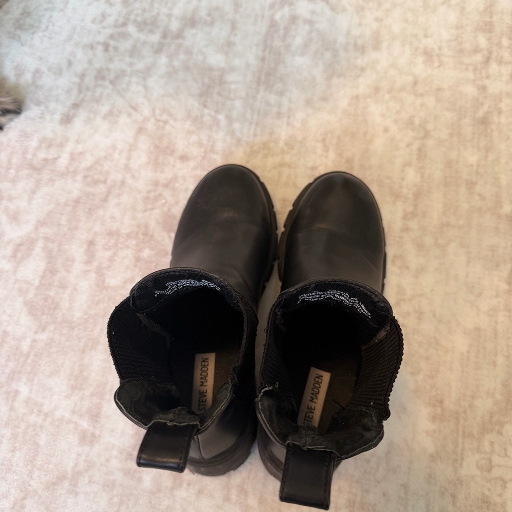 Steve Madden Black Ankle Booties - Picture 5 of 8